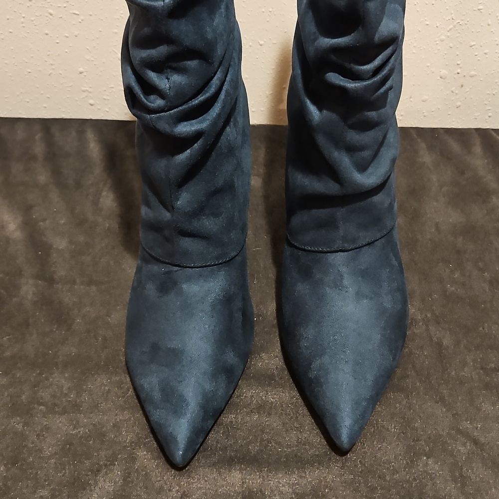 NWOT Nine West Faux Suede Womens Glitch Pointy Toe Slouchy Dress Boots Sz. 11 - Picture 4 of 9